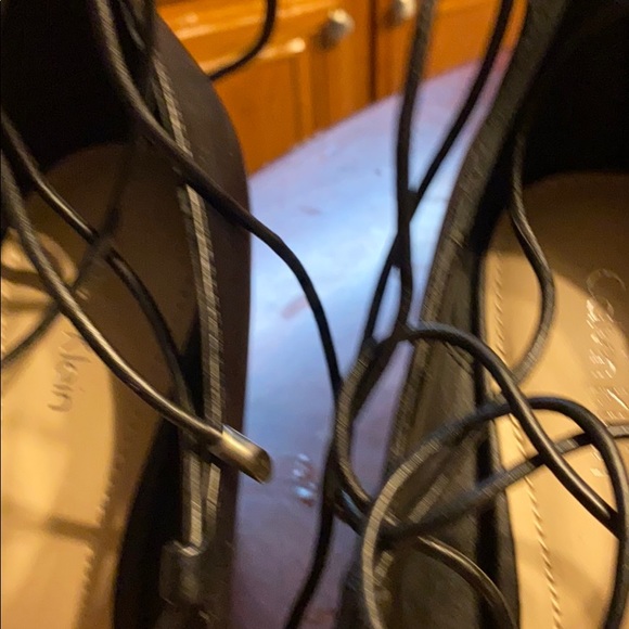 Shoes - Picture 7 of 9